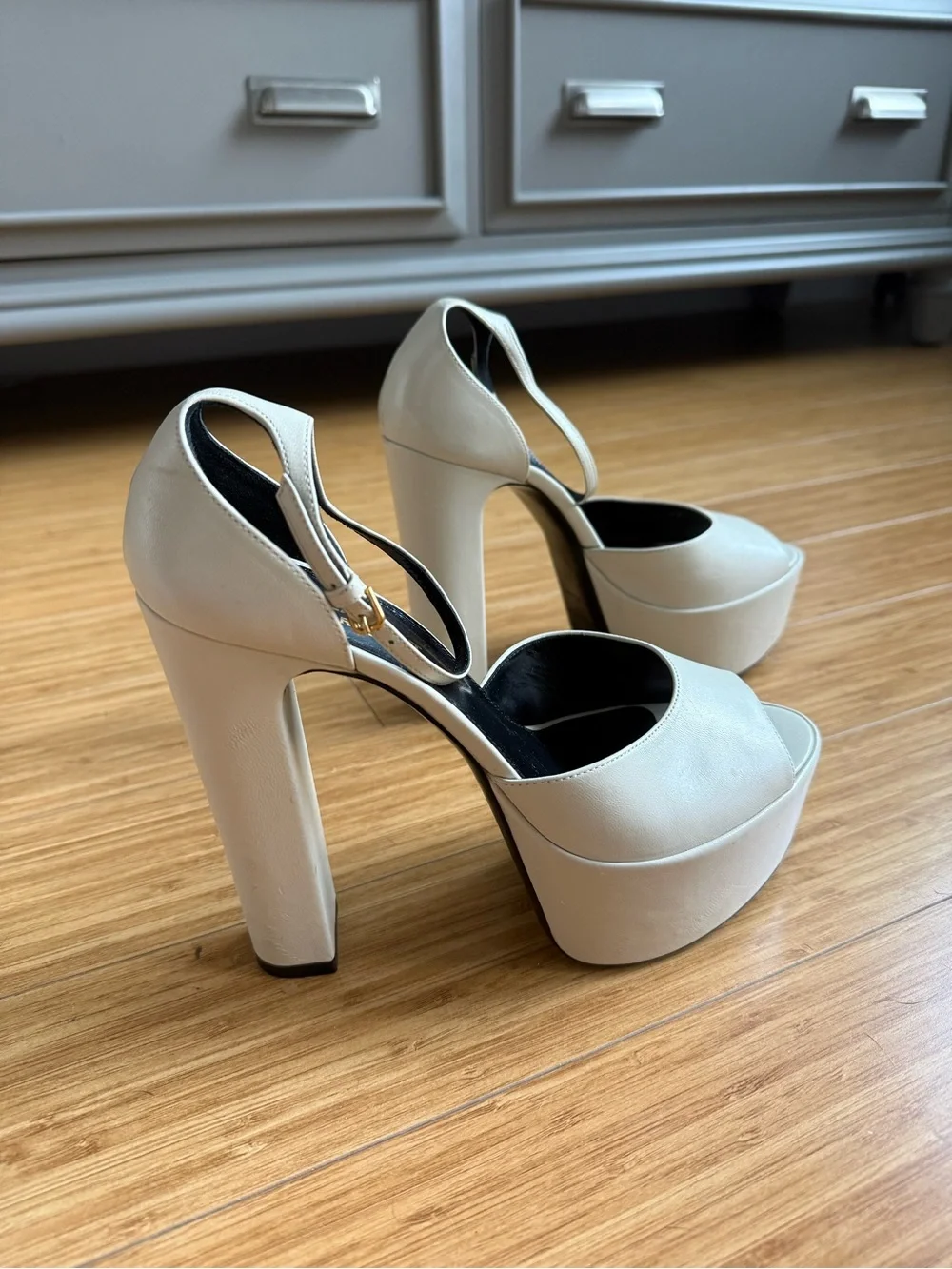 Saint Laurent Cream Leather Platform Peep-Toe Sandals - Picture 4 of 7